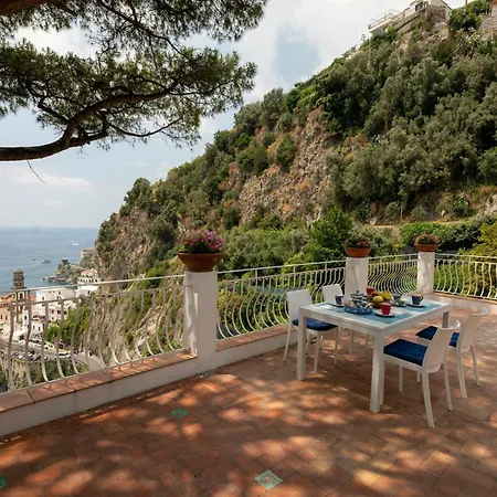 Semesterbostad Sea View House With Lemon Grove In Atrani *