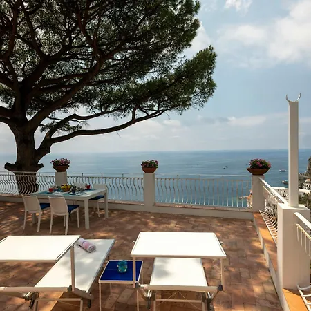 Sea View House With Lemon Grove In Atrani Semesterbostad